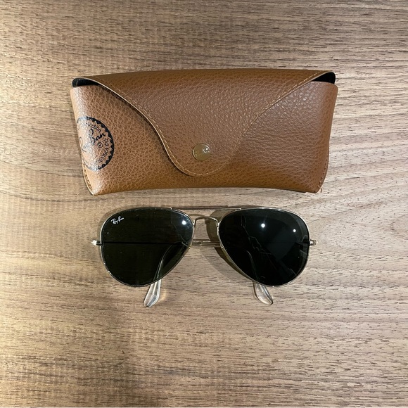 Ray Ban Aviators 🕶️Awesome Price🕶️ - Picture 2 of 2